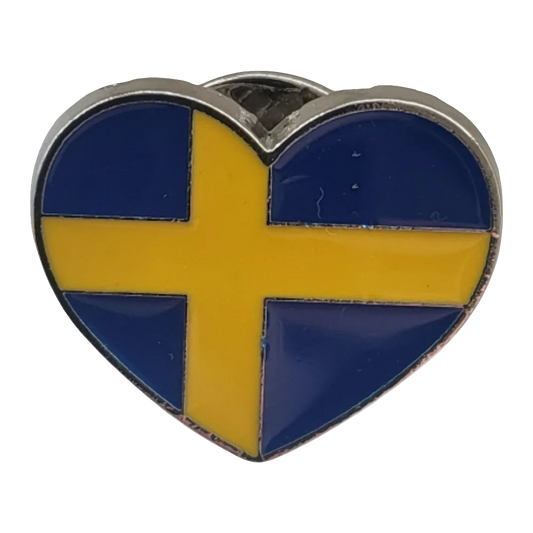 Pin swedish flag heart