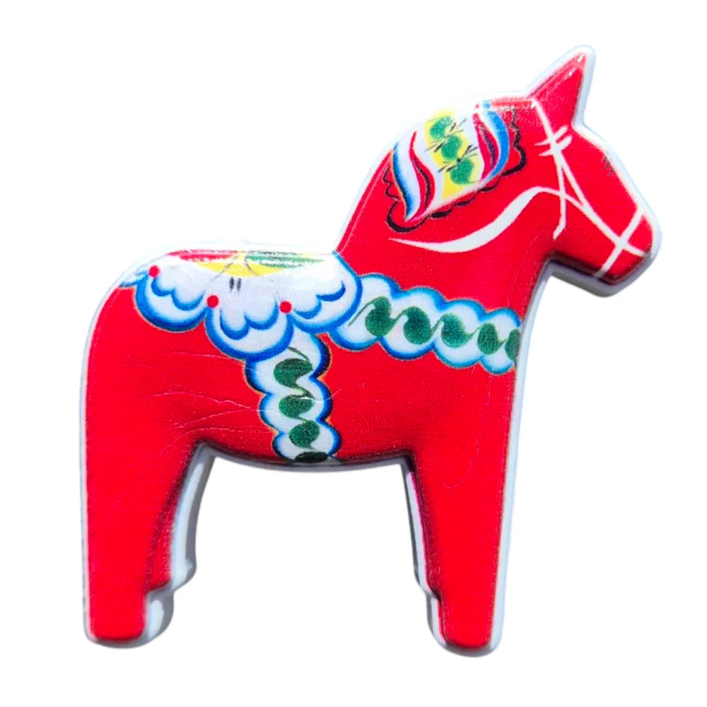 Vibrant red Dala horse magnet featuring decorative traditional patterns for home decor